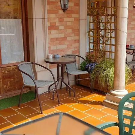 Albergue Hostel Valderrobres * Valderrobres
