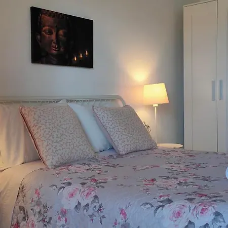 Auto Check-in אכסניה