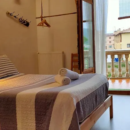 Hostel Auto Check-in Valderrobres